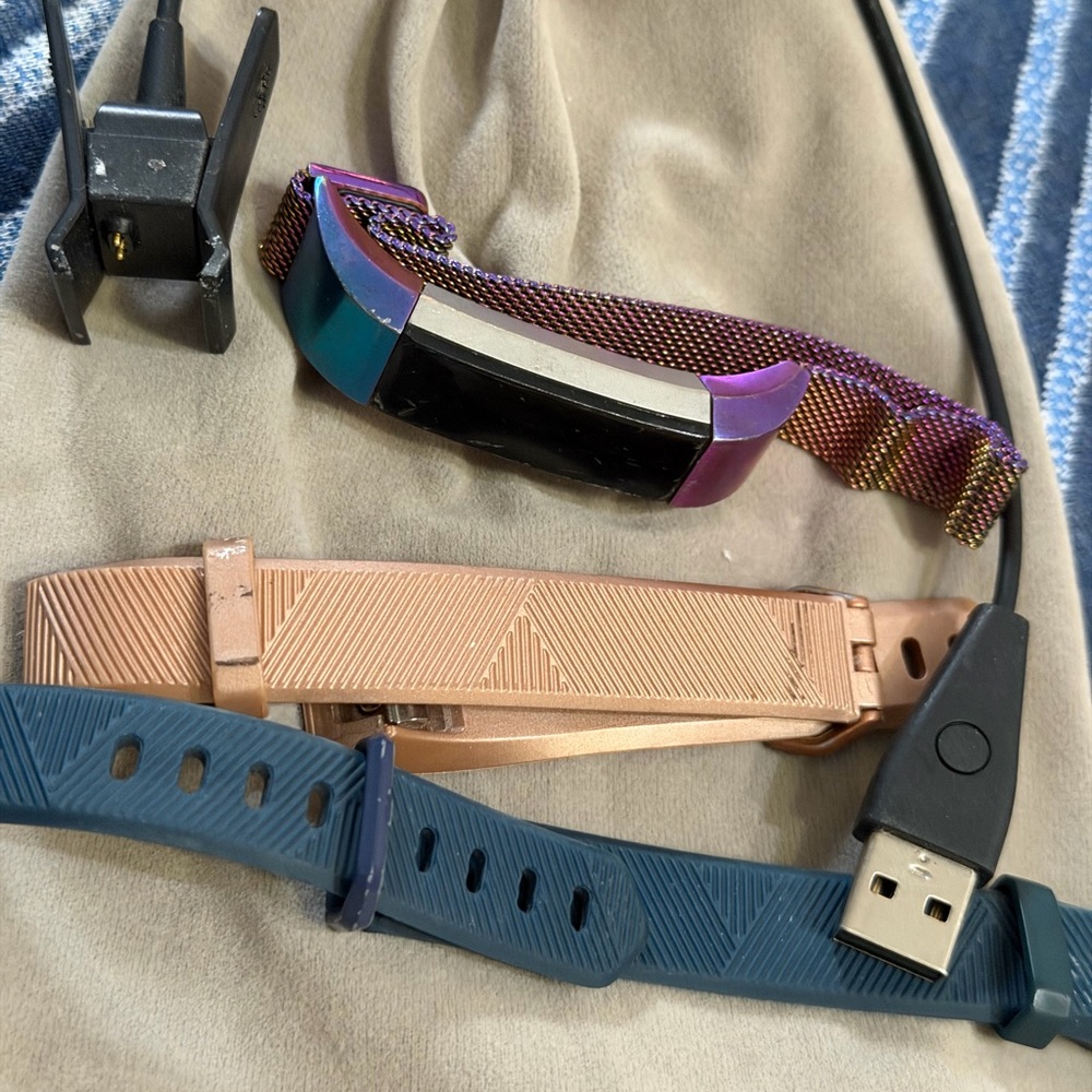 Fitbit Alta with bands and charger